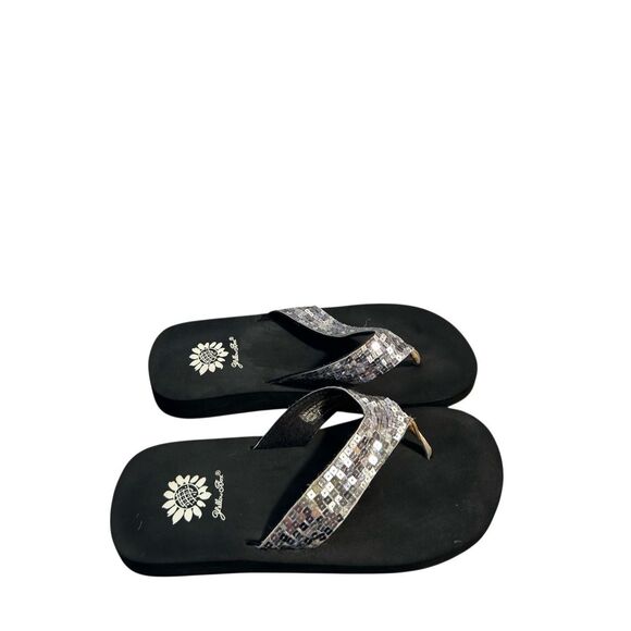 Yellowbox flip flop size 7 silver sequins sandals - Picture 1 of 8
